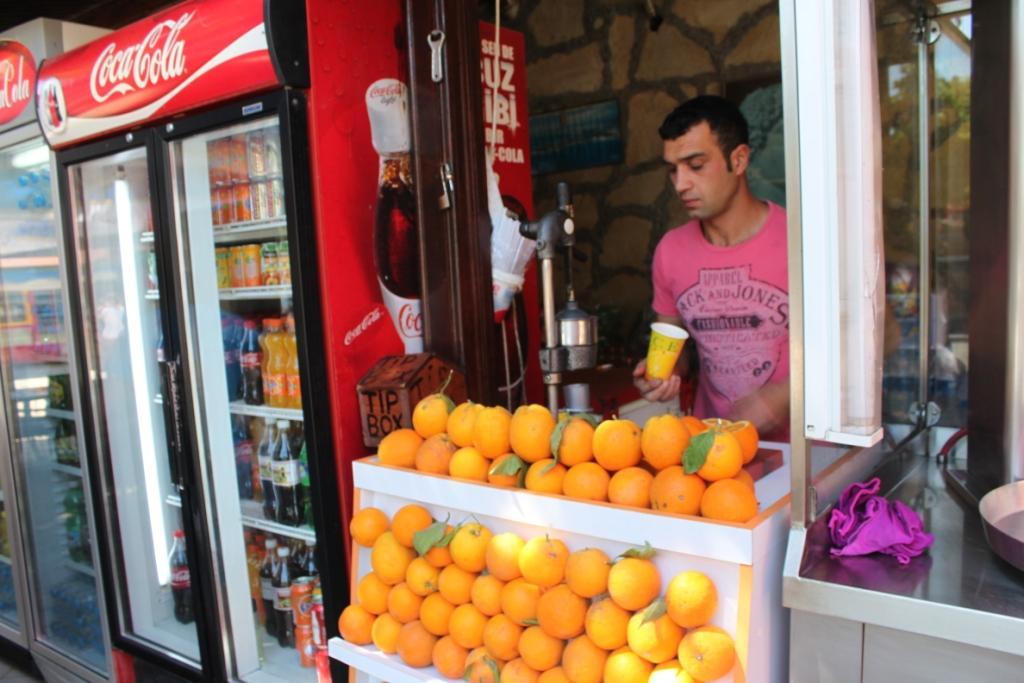 Свежевыжатый апельсиновый сок в-Турции