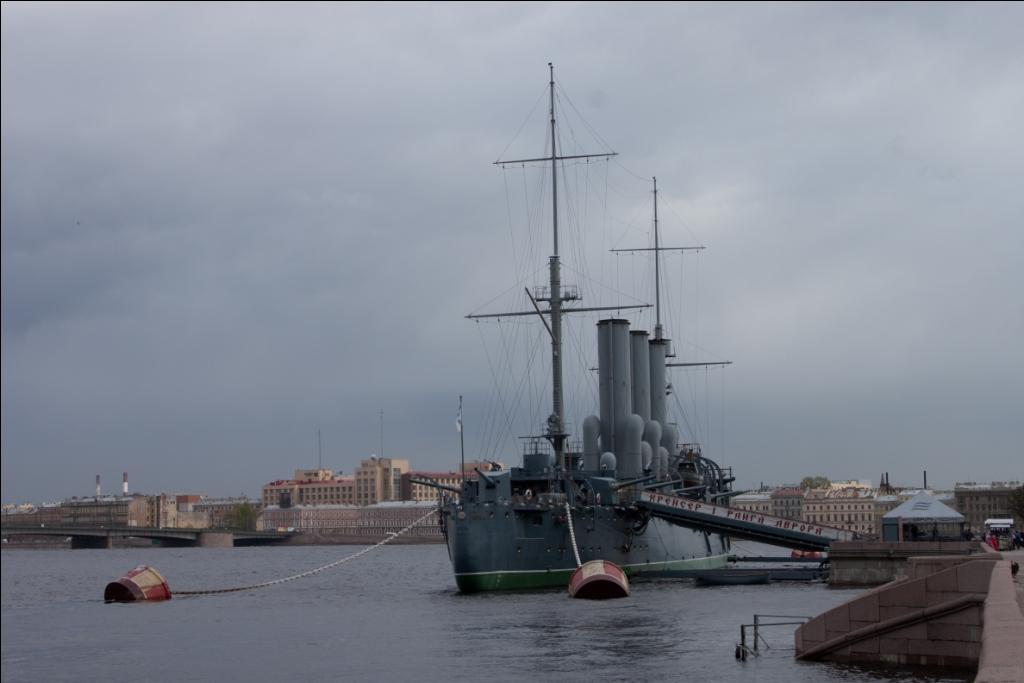 Крейсер Аврора в Петербурге